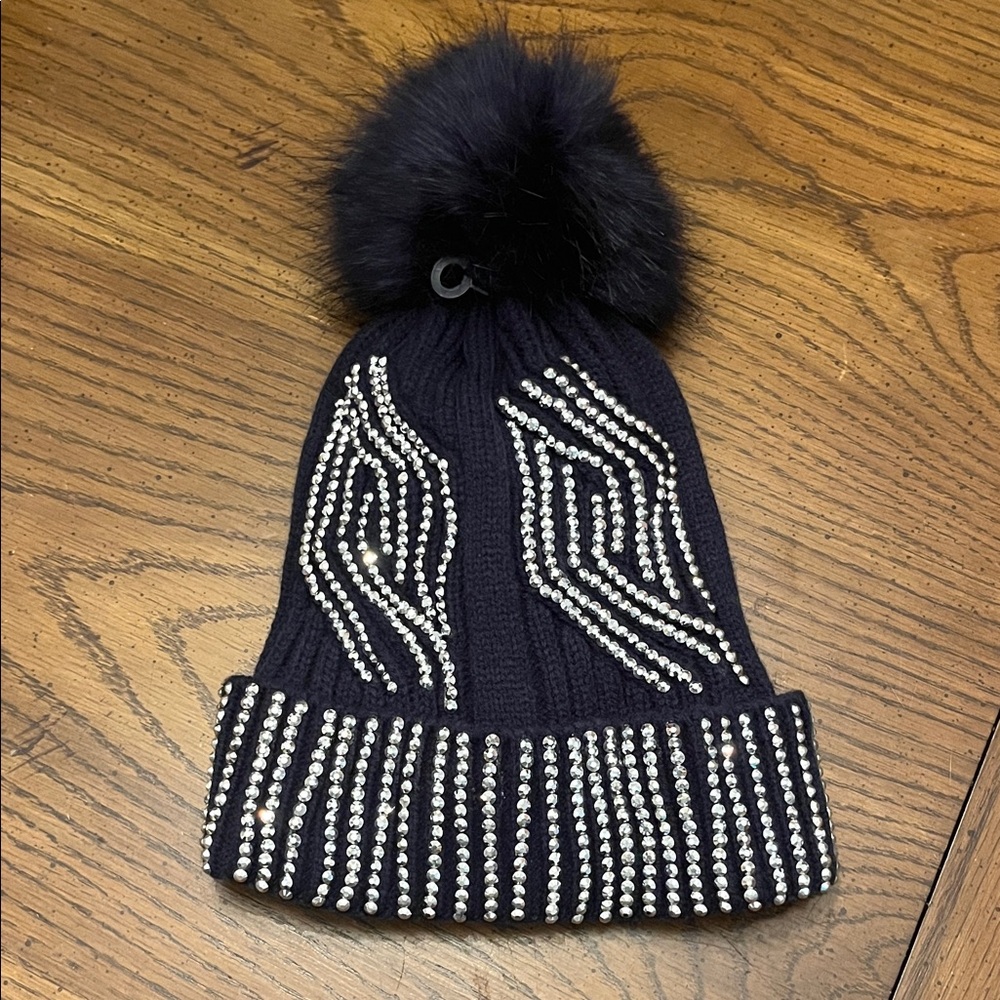 Elegant Navy Beanie with Rhinestone Detailing‎ and Faux Fur Pom Pom, new